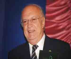   مصر اليوم - خيرت يعود بـ 3 حفلات بعد غيابه عن جمهور الإسكندرية